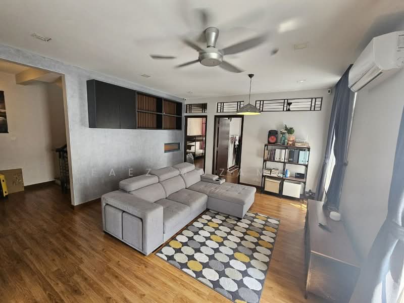 Rumah Teres 3 Tingkat untuk Dijual di Denai Alam (Shah Alam) - Faez Muzamel - Living Room - PropertyGuru.com.my