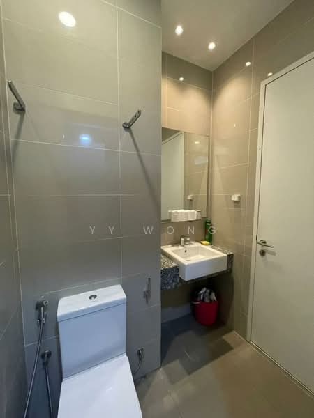 Servis Apartment untuk Disewa di The Azure Residences - YY Wong - Bathroom - PropertyGuru.com.my