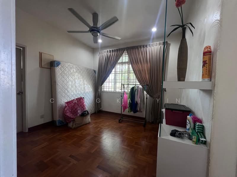 Semi-Detached House for Sale in Taman Pelangi (Johor Bahru) - Chang Kai Yin - Bedroom - PropertyGuru.com.my
