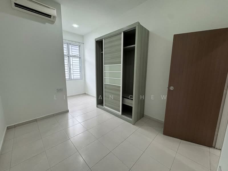 2-storey Terraced House for Sale in Taman Austin Perdana (Tebrau) - Li Lian Chew - Bedroom - PropertyGuru.com.my