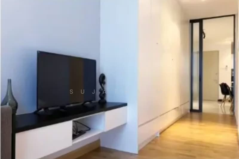 Service Residence for Rent at KL Gateway Residences - Sujatha M - Corridor - PropertyGuru.com.my
