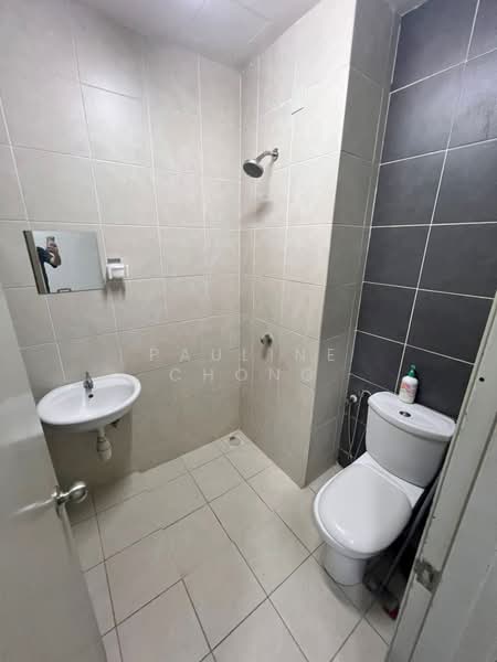 Servis Apartment untuk Disewa di The Zizz @ Damansara North - Pauline Chong - Bathroom - PropertyGuru.com.my