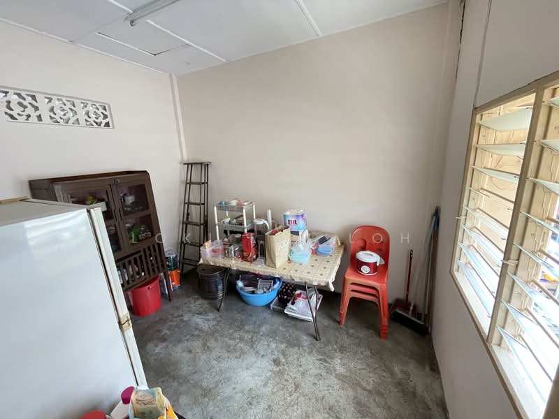 Townhouse for Sale in Taman Kok Lian (Jalan Kuching) - Loki Loh Loh - Kitchen - PropertyGuru.com.my