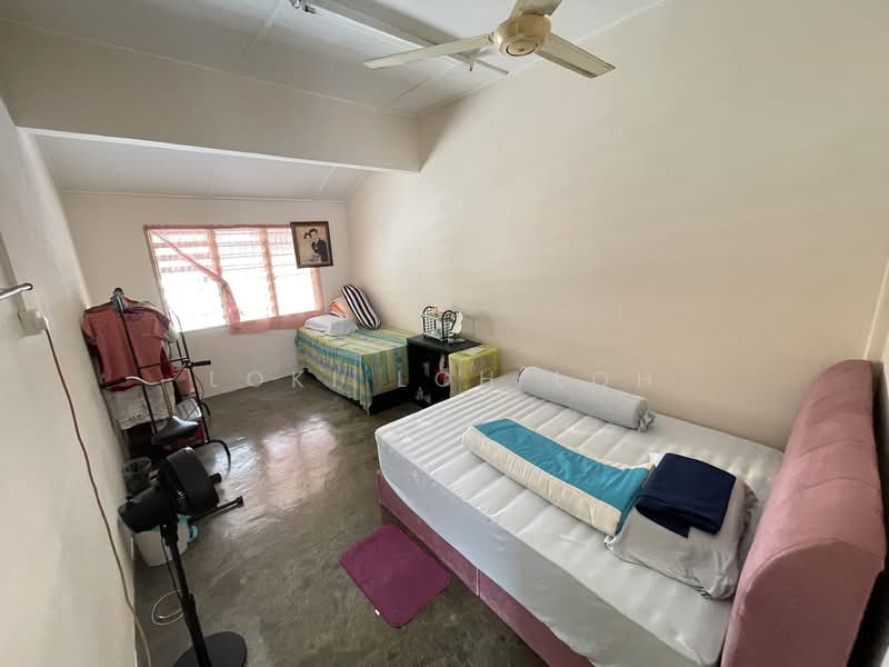 Townhouse for Sale in Taman Kok Lian (Jalan Kuching) - Loki Loh Loh - Bedroom - PropertyGuru.com.my