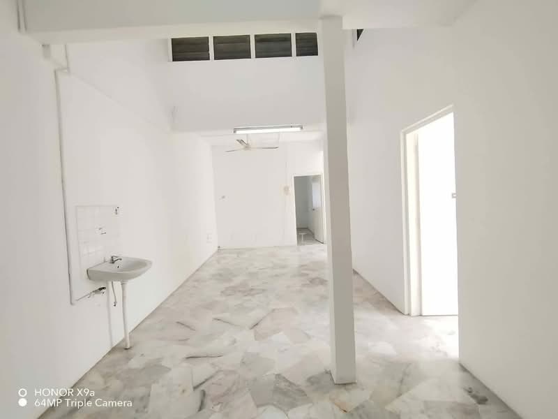 Rumah Teres 1 Tingkat untuk Dijual di Ipoh Garden (Ipoh) - Jeff Tan - Interior - PropertyGuru.com.my