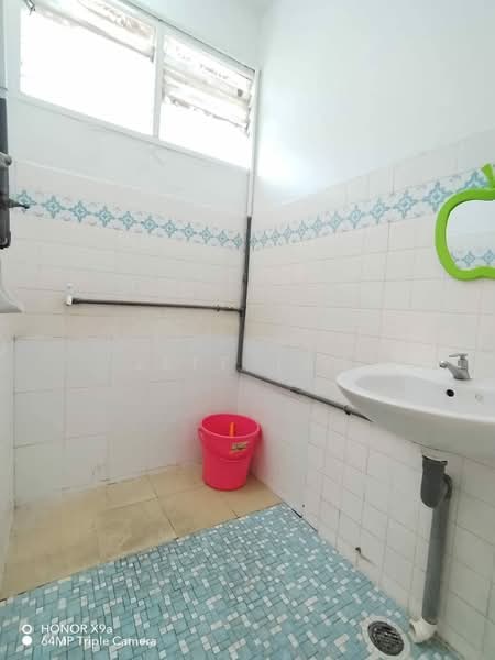 Rumah Teres 1 Tingkat untuk Dijual di Ipoh Garden (Ipoh) - Jeff Tan - Bathroom - PropertyGuru.com.my