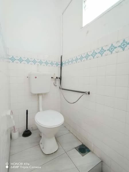 Rumah Teres 1 Tingkat untuk Dijual di Ipoh Garden (Ipoh) - Jeff Tan - Bathroom - PropertyGuru.com.my