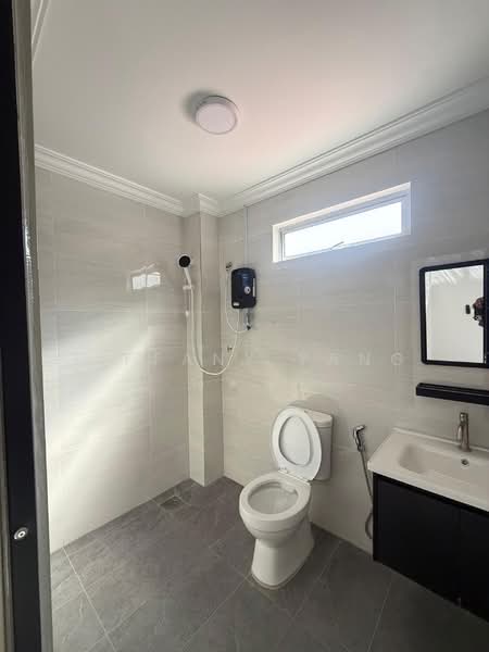 2-storey Terraced House for Sale in Rawang Perdana 2 (Rawang) - Tiffany Yang - Bathroom - PropertyGuru.com.my