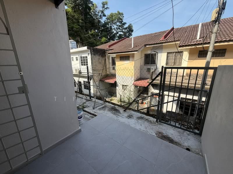 2-storey Terraced House for Sale in Rawang Perdana 2 (Rawang) - Tiffany Yang - Backyard - PropertyGuru.com.my