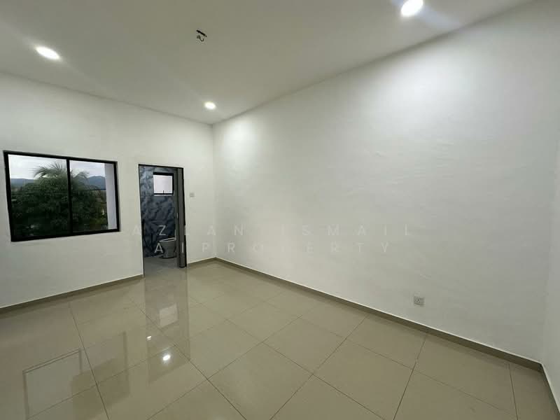 Terraced House for Sale in Skudai (Johor) - Azlan Ismail aiproperty - Interior - PropertyGuru.com.my