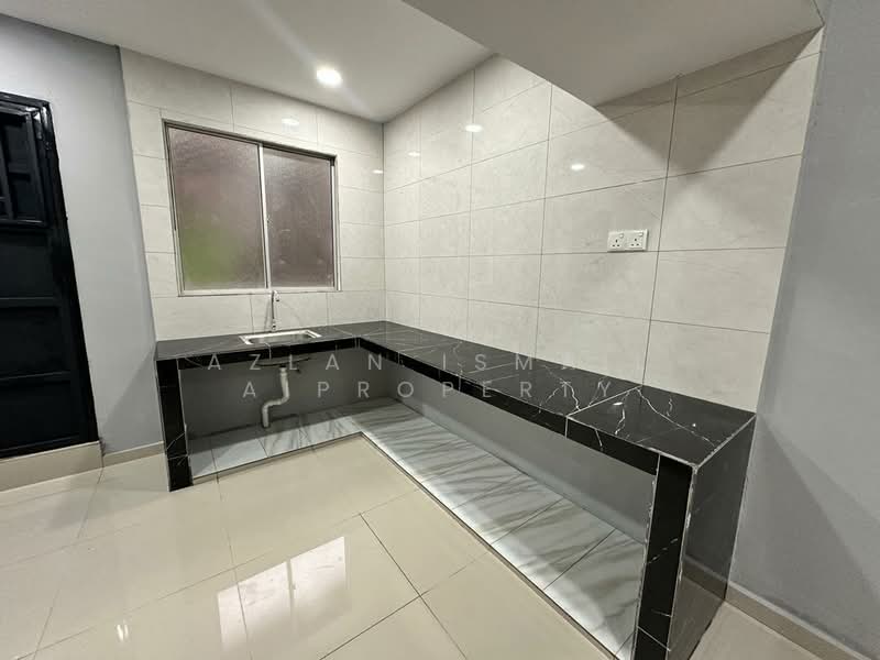Terraced House for Sale in Skudai (Johor) - Azlan Ismail aiproperty - Kitchen - PropertyGuru.com.my