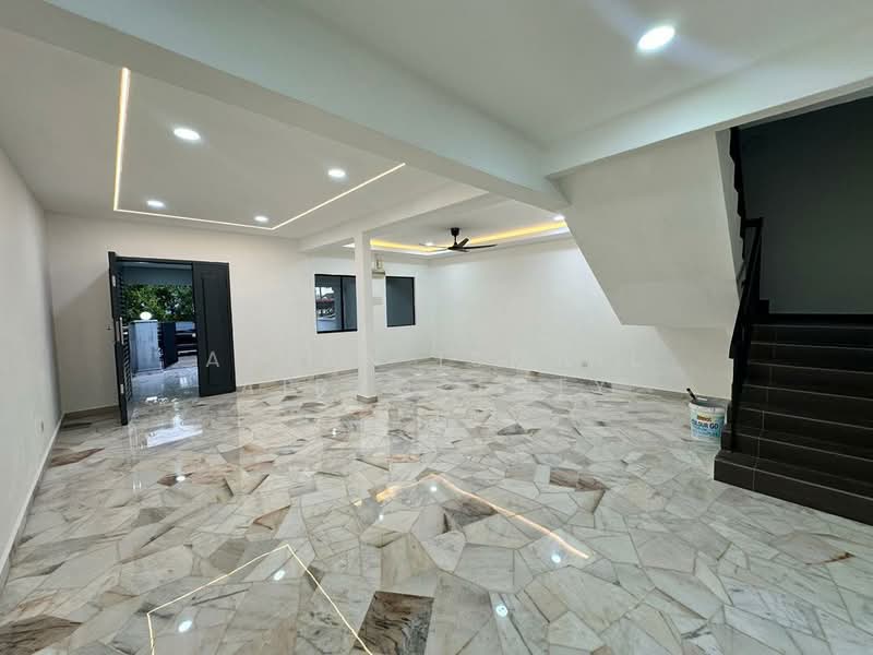 Terraced House for Sale in Skudai (Johor) - Azlan Ismail aiproperty - Living Room - PropertyGuru.com.my