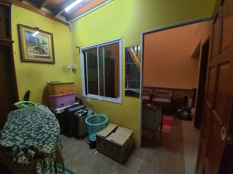 2-storey Terraced House for Sale in Taman Desaria (Petaling Jaya) - RAIS . -   - PropertyGuru.com.my