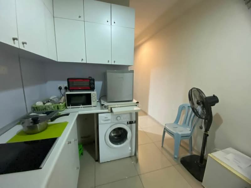 Servis Apartment untuk Disewa di Centrestage Designer Suite - Jason Chee - Kitchen - PropertyGuru.com.my