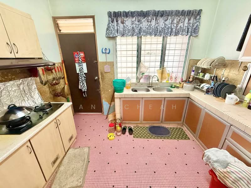 Bungalow for Sale in Seksyen 14 (Petaling Jaya) - Nana Cheah - Kitchen - PropertyGuru.com.my