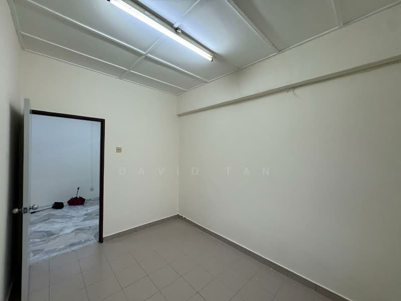 Apartment for Sale at Taman Bukit Indah - David Tan - Interior - PropertyGuru.com.my