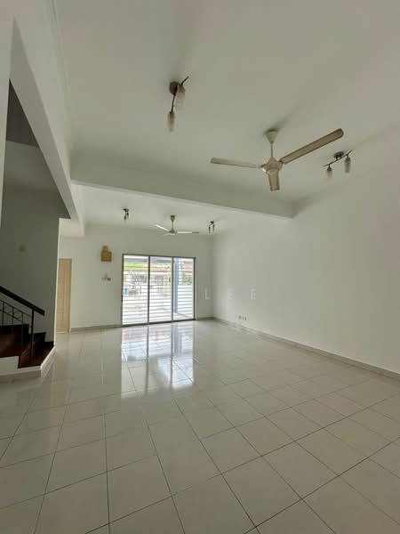 Rumah Teres 2 Tingkat untuk Dijual di Kota Kemuning (Shah Alam) - CH Lee - Living Room - PropertyGuru.com.my