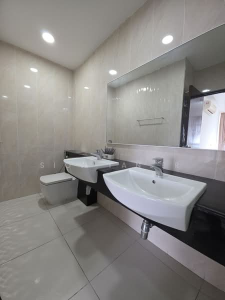 Servis Apartment untuk Disewa di Paragon Residences @ Straits View - Siow Yan Er - Bathroom - PropertyGuru.com.my