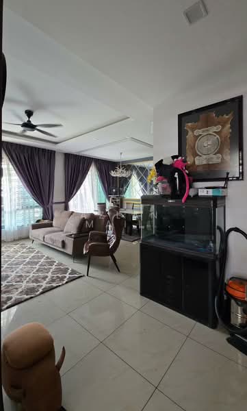 Cluster House for Sale in Johor Bahru (Johor) - Azlan Ismail aiproperty - Living Room - PropertyGuru.com.my