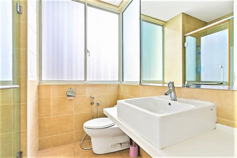 Kondominium untuk Disewa di Menara Bintang Goldhill - Tabber Tan - Bathroom - PropertyGuru.com.my