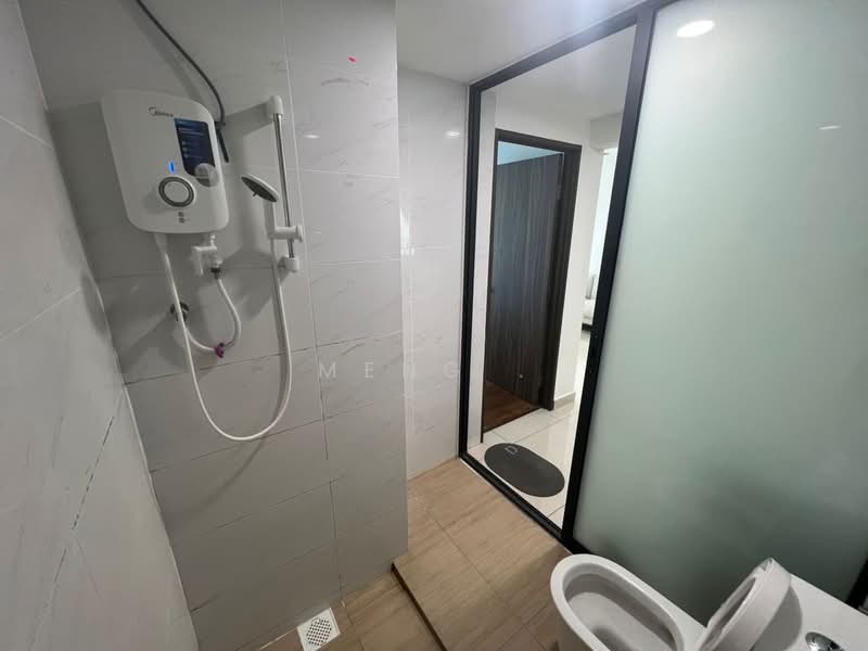 Service Residence for Rent at Country Garden Central Park - Meng . - Bathroom - PropertyGuru.com.my