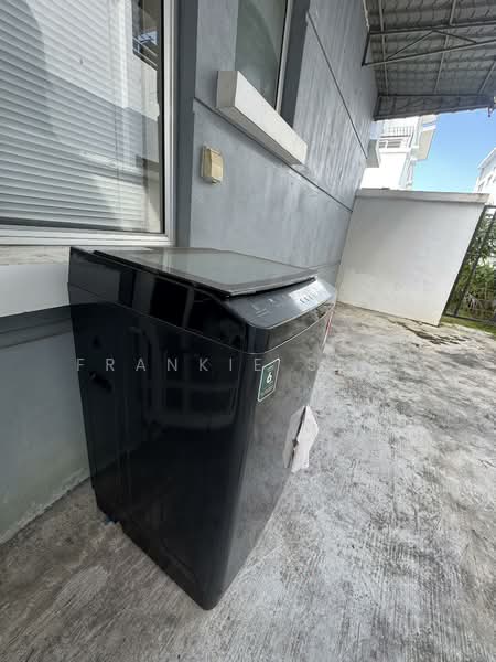 Rumah Berkembar untuk Disewa di Rawang (Selangor) - Frankie Sing - Exterior - PropertyGuru.com.my