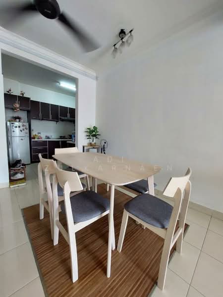 Condominium for Rent at Villa Makmur - Adi Zulkarnaen - Dining Room - PropertyGuru.com.my