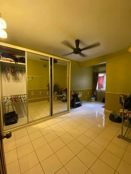 Pangsapuri untuk Dijual di Pelangi Heights - Stephanie Yap - Bedroom - PropertyGuru.com.my