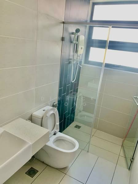 Servis Apartment untuk Disewa di The Cruise Residence - Derrick Yeong - Bathroom - PropertyGuru.com.my