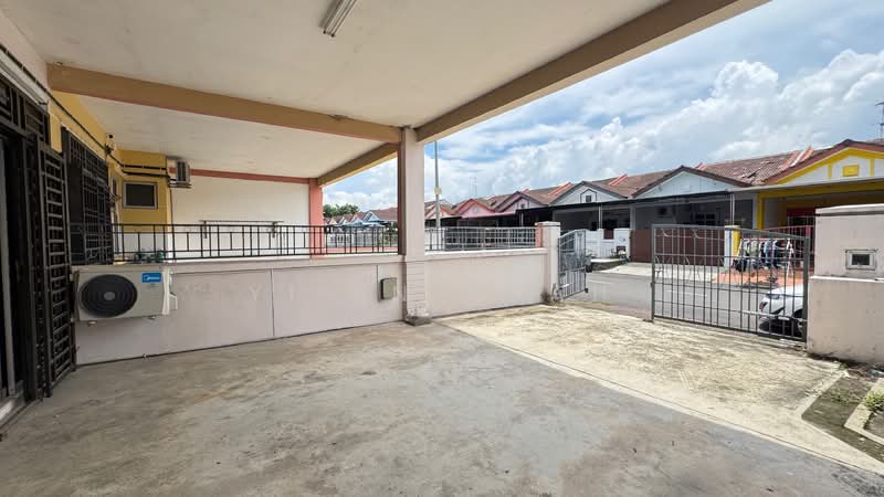 1-storey Terraced House for Sale in Austin Crest (Johor Bahru) - Yi En Puah - Exterior - PropertyGuru.com.my