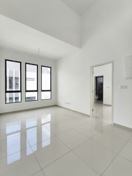 Rumah Teres untuk Dijual di Taman Desa Tebrau (Tebrau) - Tim Chong - Living Room - PropertyGuru.com.my
