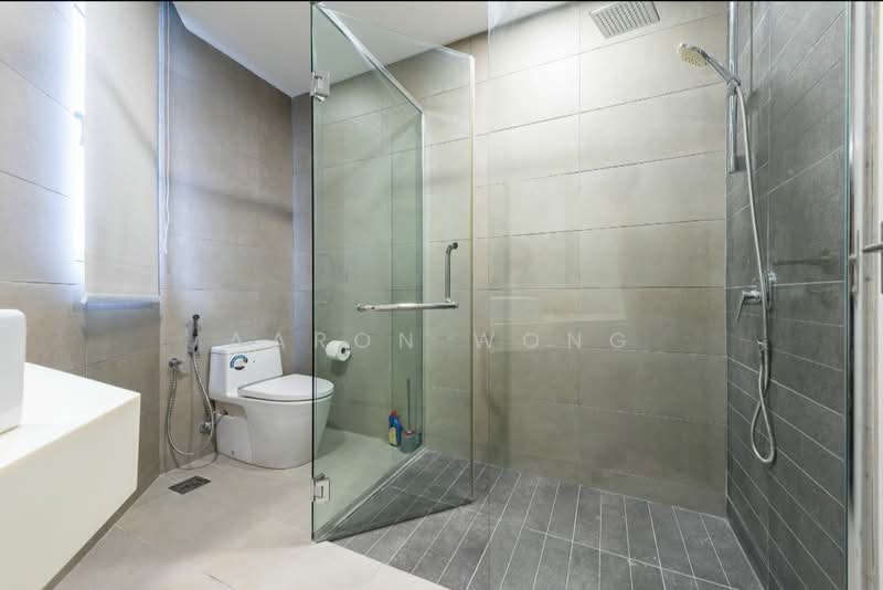 Condominium for Rent at Vivo Residential Suites - Aaron Wong - Bathroom - PropertyGuru.com.my