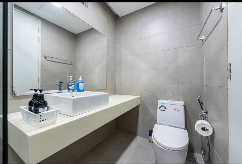 Condominium for Rent at Vivo Residential Suites - Aaron Wong - Bathroom - PropertyGuru.com.my