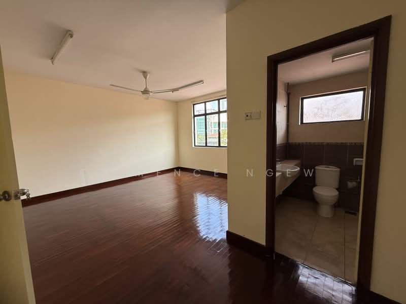 3-storey Terraced House for Sale in Mutiara Bukit Jalil (Bukit Jalil) - Clemence Ngew - Living Room - PropertyGuru.com.my