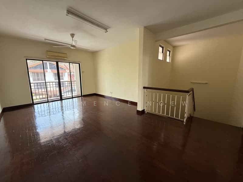 3-storey Terraced House for Sale in Mutiara Bukit Jalil (Bukit Jalil) - Clemence Ngew - Living Room - PropertyGuru.com.my