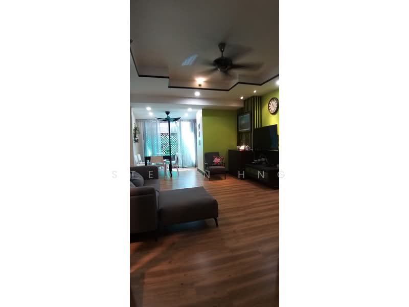 Cluster House for Sale in Tanjung Tokong (Penang) - Steven Hng - Living Room - PropertyGuru.com.my