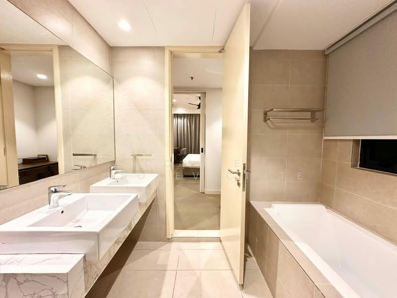 Servis Apartment untuk Disewa di Ooak Suites @ Kiara 163 - Dovile Kazokeviciute - Bathroom - PropertyGuru.com.my