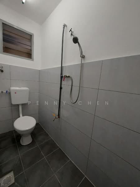 Factory for Rent in Bercham (Ipoh) - PENNY CHEN - Bathroom - PropertyGuru.com.my