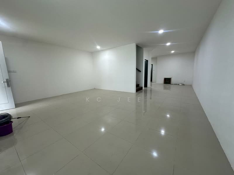 2-storey Terraced House for Rent in Kuching (Sarawak) - KC Jee - PropertyGuru.com.my