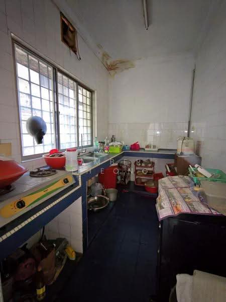 1-storey Terraced House for Sale in Sungai Besi (Kuala Lumpur) - Amber Cheong - Kitchen - PropertyGuru.com.my