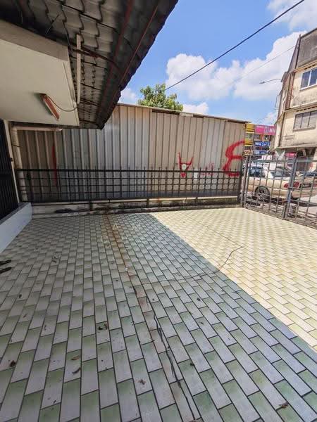 1-storey Terraced House for Sale in Sungai Besi (Kuala Lumpur) - Amber Cheong - Exterior - PropertyGuru.com.my