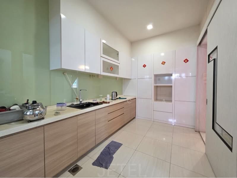 Semi-Detached House for Rent in Ambang Botanic (Klang) - Ethan Chua - Kitchen - PropertyGuru.com.my