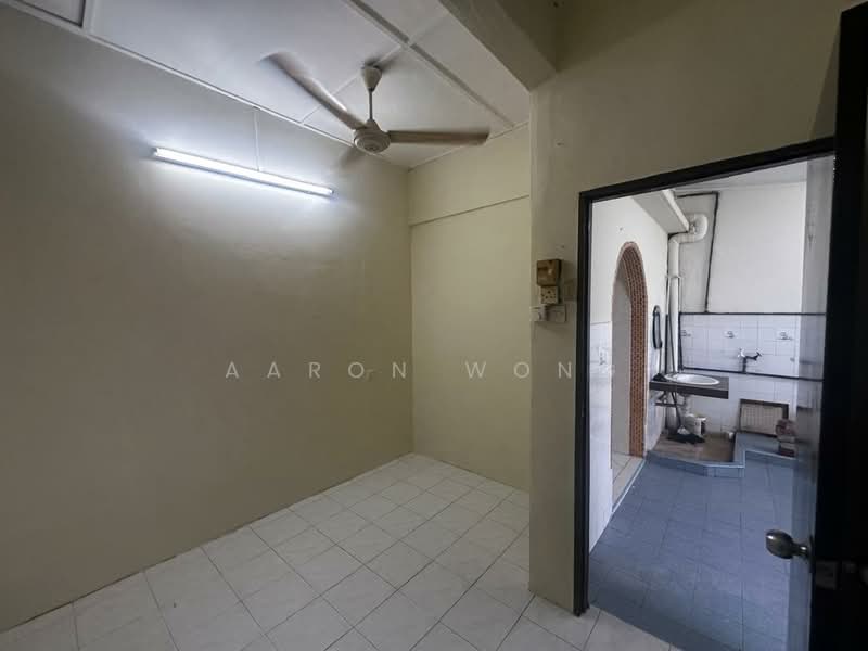 1-storey Terraced House for Sale in Jalan Klang Lama (Old Klang Road) (Kuala Lumpur) - Aaron Wong - Interior - PropertyGuru.com.my