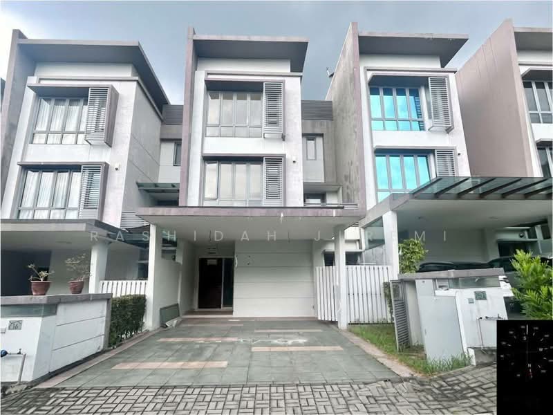 3-storey Terraced House for Sale in Seri Kembangan (Selangor) - Rashidah Juremi - Exterior - PropertyGuru.com.my