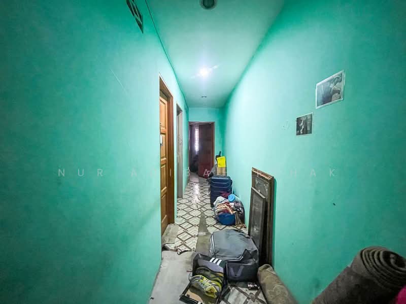 2-storey Terraced House for Sale in Taman Bandar Sunway (Petaling Jaya) - Nur Adibah Ishak - Corridor - PropertyGuru.com.my