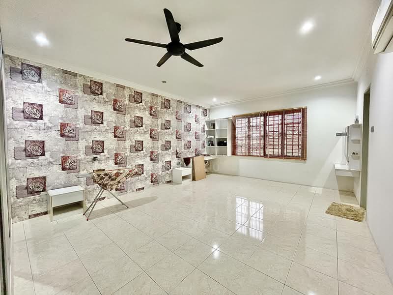 Semi-Detached House for Sale in Bandar Nusaputra (Puchong) - Tasya Ruslan - Living Room - PropertyGuru.com.my