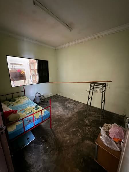 1-storey Terraced House for Rent in Petaling Jaya (Selangor) - Loh KC - Bedroom - PropertyGuru.com.my