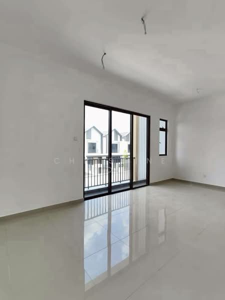 2-storey Terraced House for Sale in Bandar Dato Onn (Tebrau) - Christine Poh - Balcony - PropertyGuru.com.my