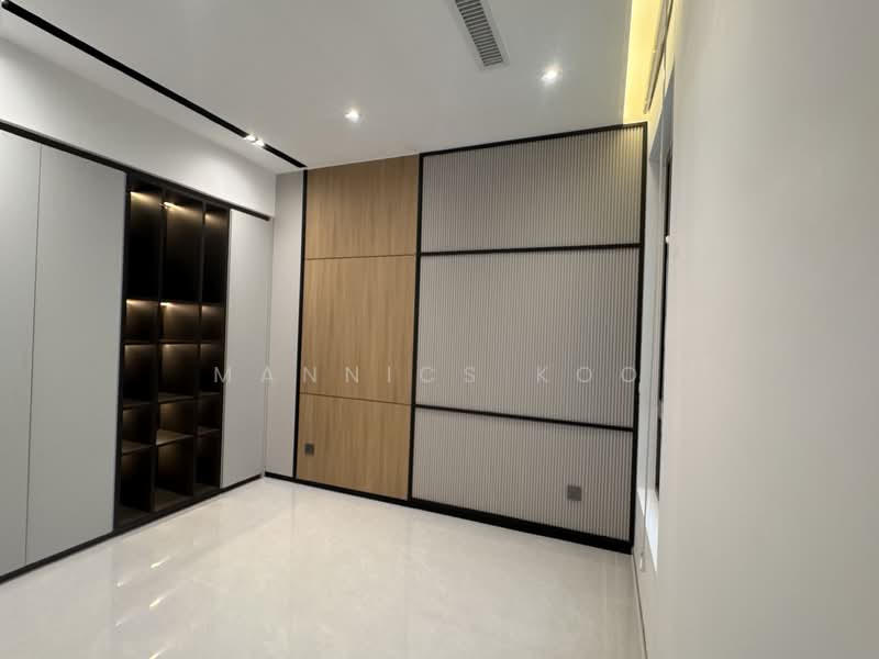 Apartment for Sale at R&F Princess Cove Phase 3-New Casa Suites - Mannics Koo - Bedroom 1 - PropertyGuru.com.my