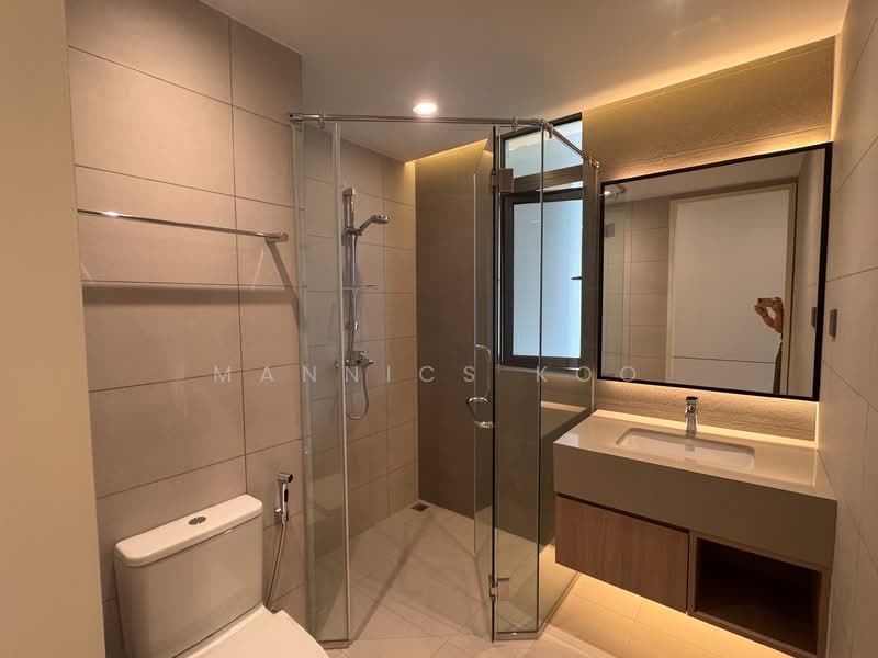 Apartment for Sale at R&F Princess Cove Phase 3-New Casa Suites - Mannics Koo - master Bathroom - PropertyGuru.com.my